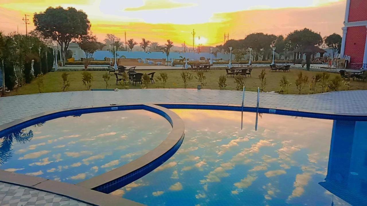The Kamoda Resort Ambikapur Екстер'єр фото